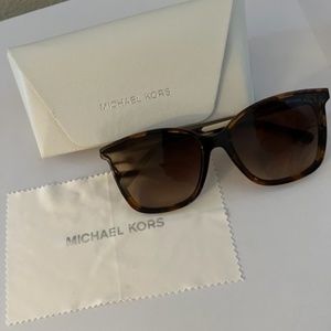 Michael Kors Women's Sunglasses, Brown, New/Never Worn with case/cleaning cloth